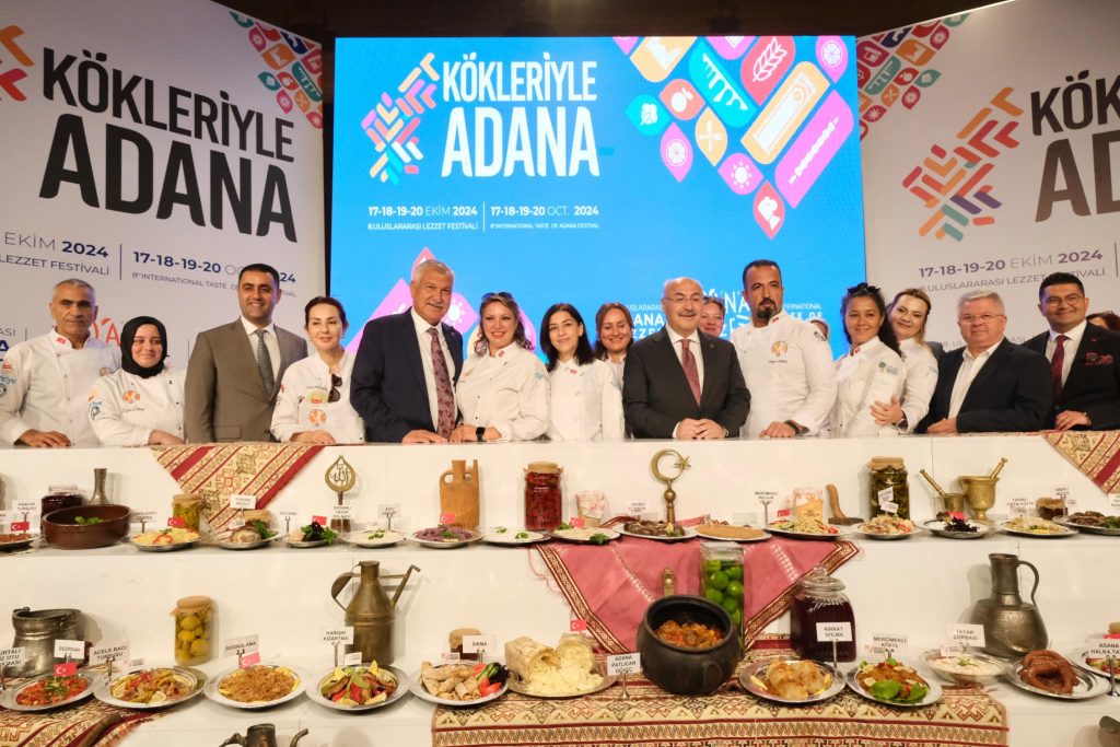 Lezzet-28-1024x683 “Kökleriyle Adana” Festivali’nde Ciğer Yediler