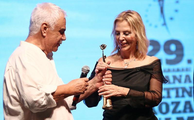 Altın Koza’da Onur Ödülleri Hale Soygazi ve Müjdat Gezen’e verildi