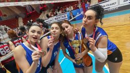 Genç Kadınlar Voleybol Takımı Adana Şampiyonu Oldu